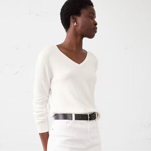 V-neck lightweight sweater • black, white, or berry available, size medium